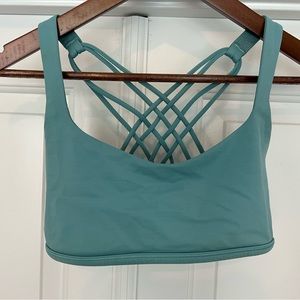 Free to Be Wild LuLuLemon Sports Bra Size 8